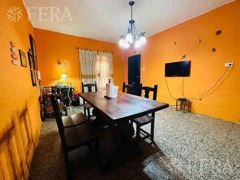 Casa en Venta con 1 cochera