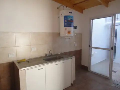 Depto Tipo Casa en Alquiler en Villa Luro, $ 450.000