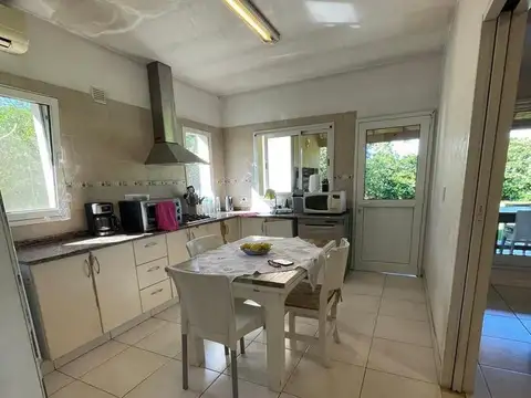 Casa En Venta En El Recodo Con Jardín