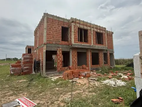 VENTA DUPLEX 2 DORM. EN POZO DOCTA CENTRAL