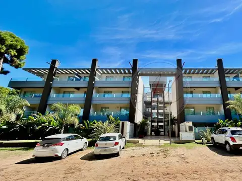 De las Hespérides 1600, Piso 2