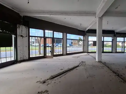 Local en Alquiler 48 años