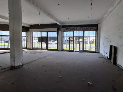 MONTERVERDE Y BELGRANO 100