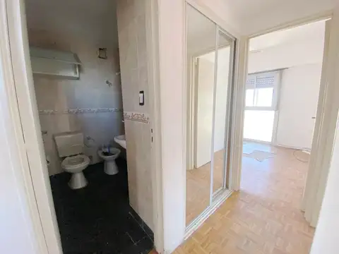 Departamento en Venta en Parque Chacabuco, USD 89.000