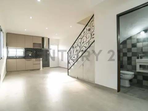 Casa 4 ambientes con 1 baño