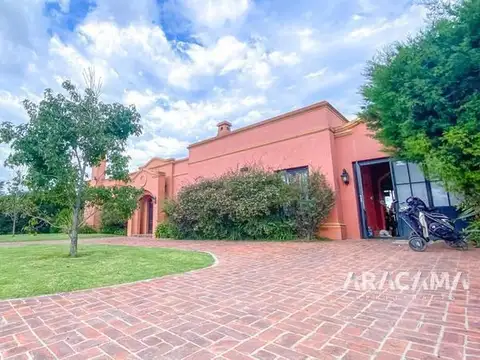 Casa en VENTA en San Eliseo Golf Country - San Vicente