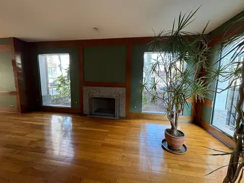 Departamento 8 ambientes con 4 baños