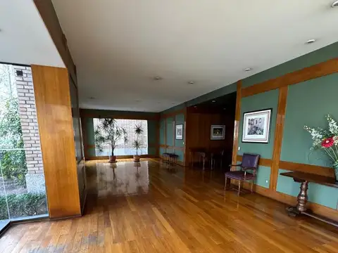 Departamento en Venta con 3 cocheras