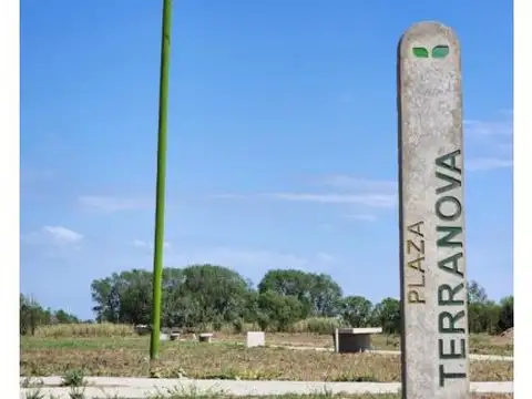 Terreno en Venta 25  mts Fondo