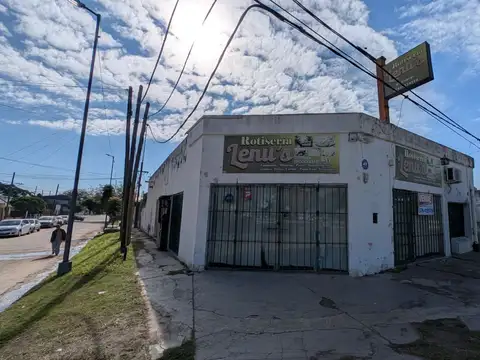 EN VENTA LOCAL EN ESQUINA EN CORRIENTES CAPITAL