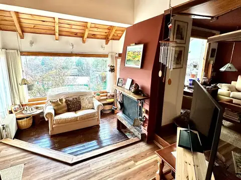 Casa 6 ambientes con 3 baños