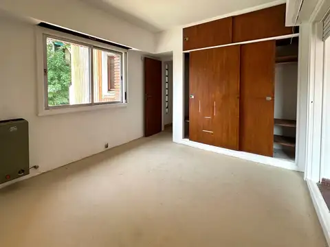 Depto Tipo Casa en Venta en Chacarita, USD 165.000