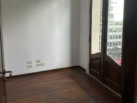 Oficina en Alquiler en Monserrat, $ 1.350.000