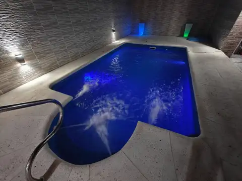 VENTA CASA 3 amb  LUGANO c PILETA QUINCHO PARRILLA