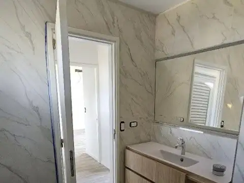 Depto Tipo Casa en Venta en Barrio Parque Leloir, USD 228.000