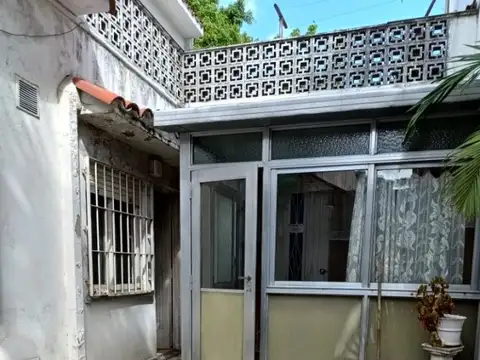 PH Al Fondo en 2 plantas  con Entrada Independiente a Refaccionar