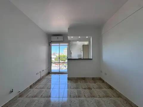 Departamento en Alquiler en Floresta, $ 600.000
