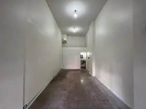 Local en Alquiler en Villa Ballester, $ 700.000