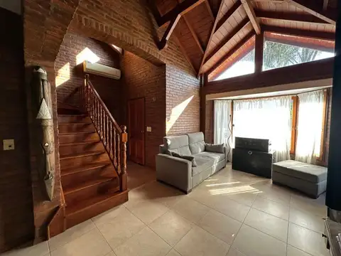 Calle Almafuerte 3900