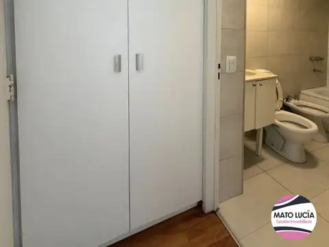 ALQUILER MONOAMBIENTE DIVIDIDO (2 AMB) CON BALCON AL FRENTE