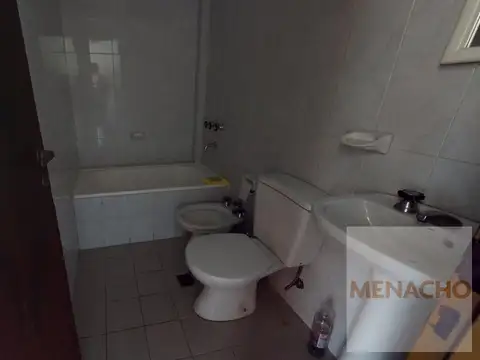 Departamento en Alquiler en La Plata, $ 300.000