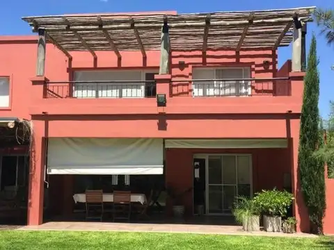 Barrio San Isidro Labrador 100