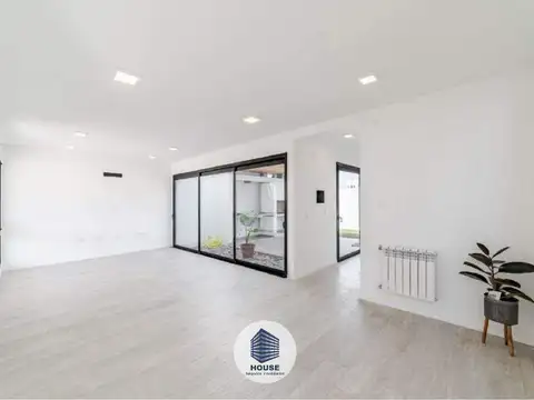 Casa en Venta en San Ignacio Village, USD 180.000