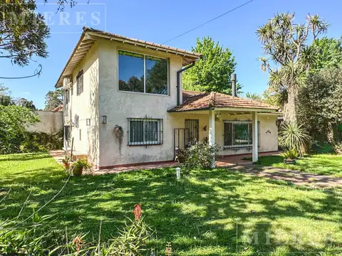 Casa quinta en venta en Maquinista Savio