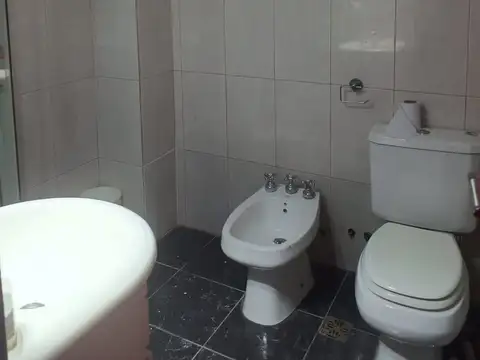 VENTA CASA 5 AMBIENTES CON QUINCHO