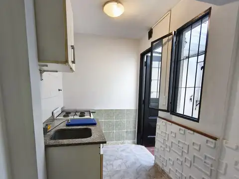 Depto Tipo Casa 2 ambientes con 1 baño