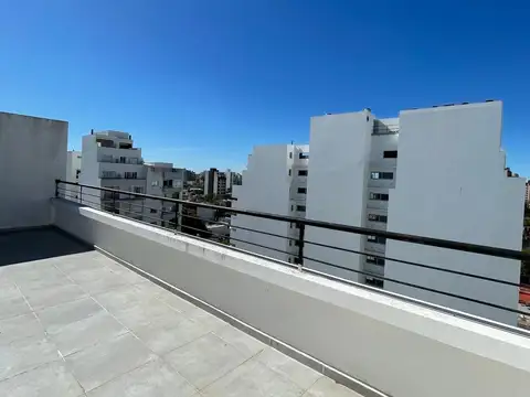 MONOAMBIENTE EN CALLE 17