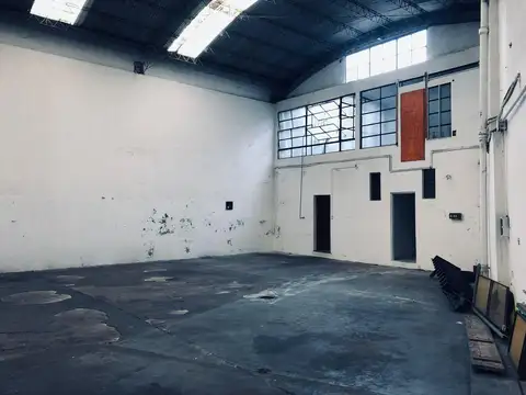 Local en Alquiler en Parque Patricios, USD 4.500