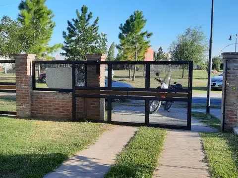 ALQUILER CASACON PILETA EN B. LAS TARDES ROLDAN