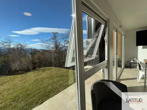 Casa 3 ambientes con 2 baños