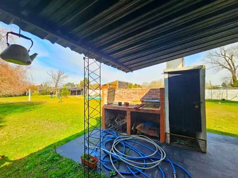 Casa en Venta con 3 cocheras