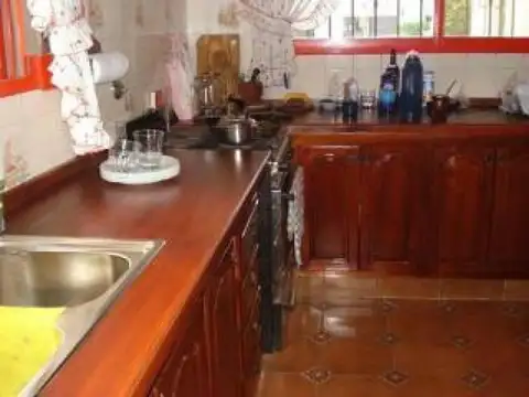 Casa en Venta en Mar Del Tuyu, USD 178.000