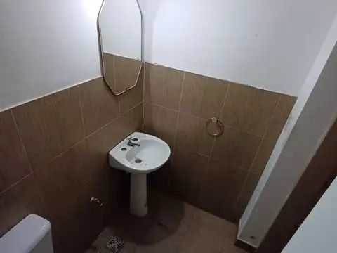 Local en Alquiler en Centro (Zarate), $ 350.000