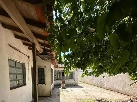 Presidente Santiago Derqui 148