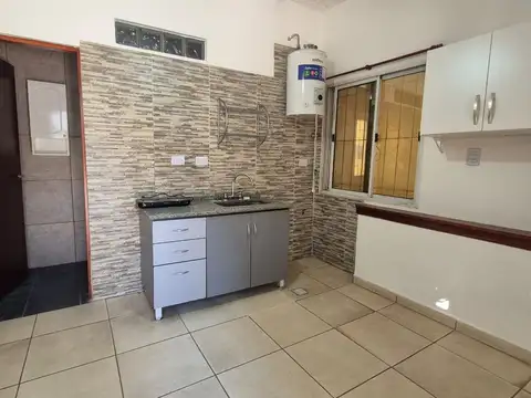 Departamento en Alquiler en Caseros, $ 370.000