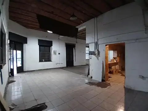 TERRENO Lote Casa Esquina con Local y 10 Habitaciones Oficinas Barracas APTO CRÉDITO