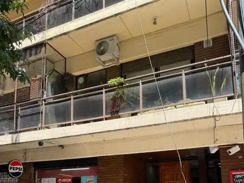 MONOAMBIENTE SUPER LUMINOSO FTE CON BALCON