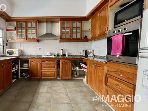 Depto Tipo Casa en Venta en Villa Sarmiento, USD 115.000