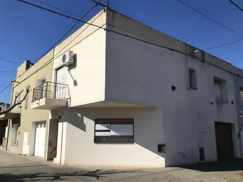 Chacabuco e/ Arenales y General Pitanes