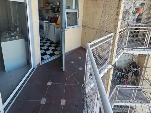 Manuel Artigas 5100 , Piso 7