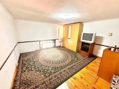 Depto Tipo Casa en Venta 44 años