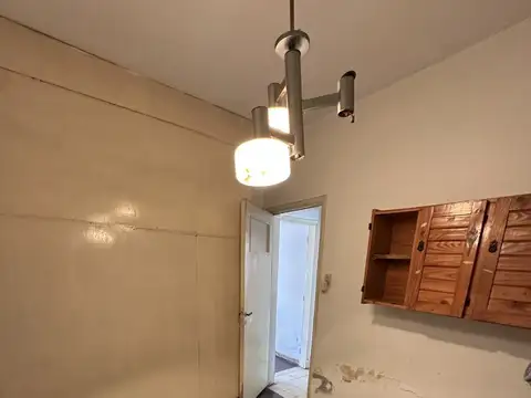 CASA 3 AMB. CON GARAJE Y PATIO AMPLIO