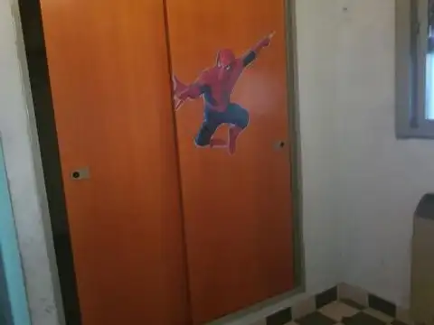 CASA 4 AMBIENTES CON COCHERAS