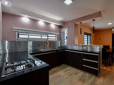 Casa en Venta en La Plata, USD 145.000