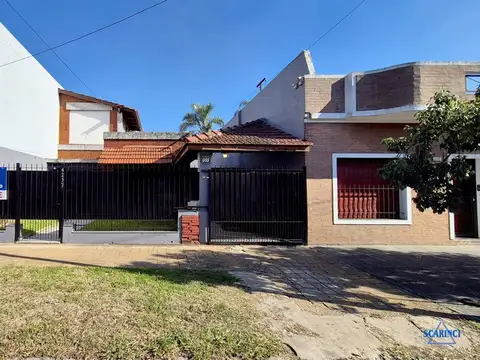 Casa  en Venta en Caseros, Tres de Febrero, G.B.A. Zona Oeste