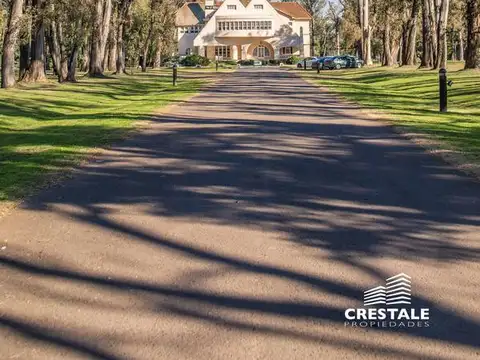 Casa 11 ambientes con 5 baños